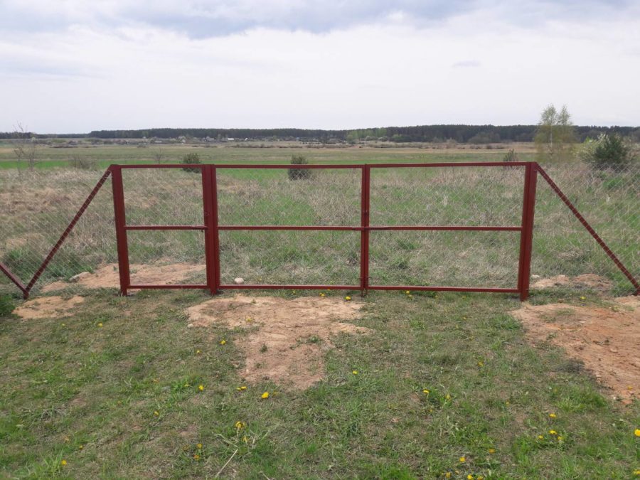 Забор из сетки рабицы 280м с воротами и калиткой фото6 в Майкопе