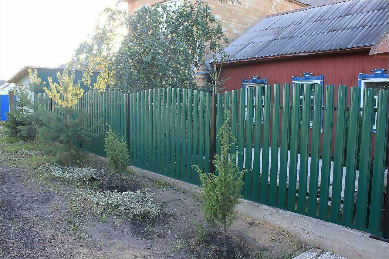 Забор из штакетника 60м фото1 в Майкопе