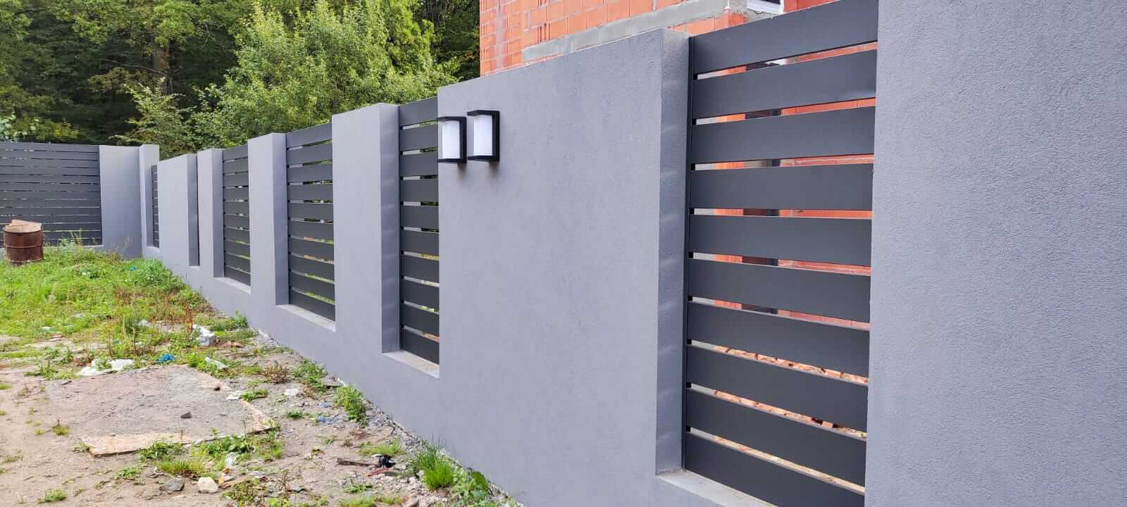 забор из металлопланкена RAL7024 Серый Графит МАТТЕ фото6 в Майкопе