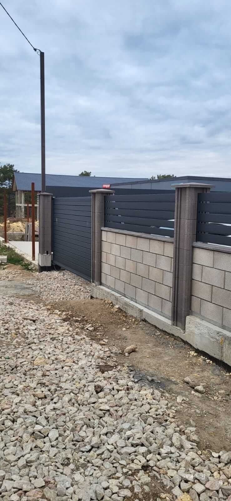 Забор-ранчо из металлопланкена 28м RAL7024 Серый Графит МАТТЕ фото 2 в Майкопе