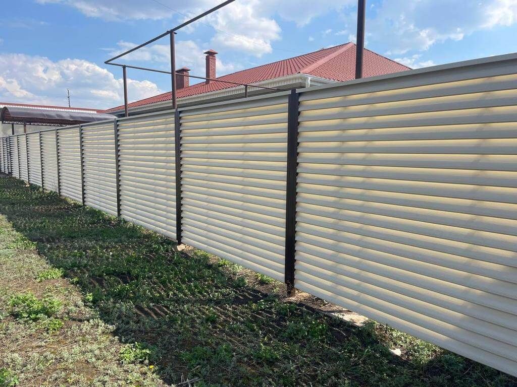 Забор из ламелей Еврожалюзи 25м RAL1015/1015 Слоновая Кость двусторонний фото 2 в Майкопе