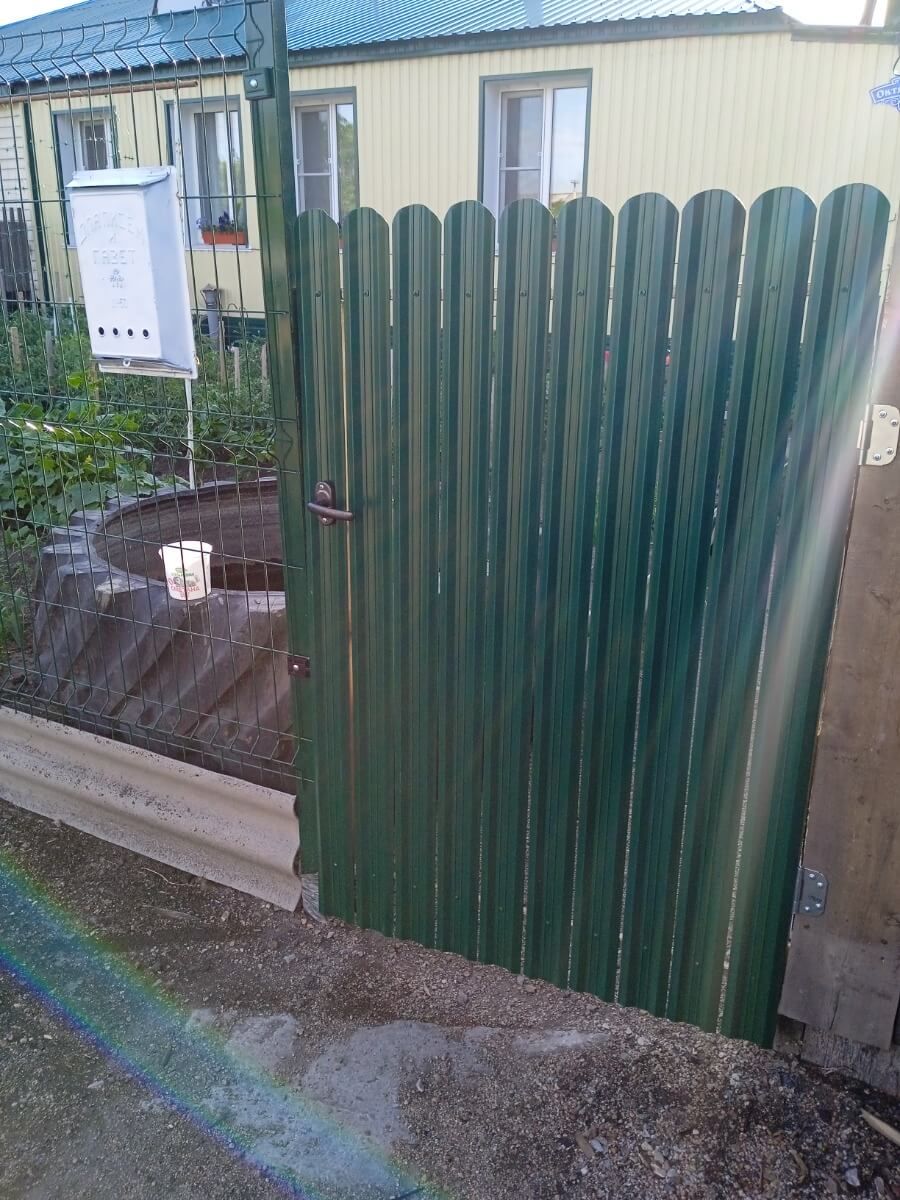 Калитка из штакетника ЭКО-М RAL6005/6005 Зеленый Мох двусторонний в Майкопе