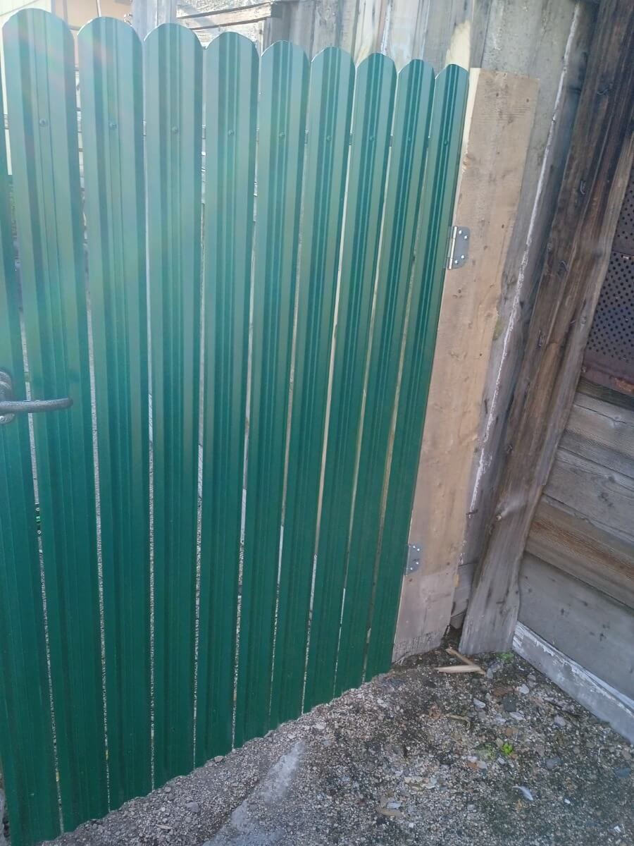 Калитка из штакетника ЭКО-М RAL6005/6005 Зеленый Мох двусторонний фото 1 в Майкопе