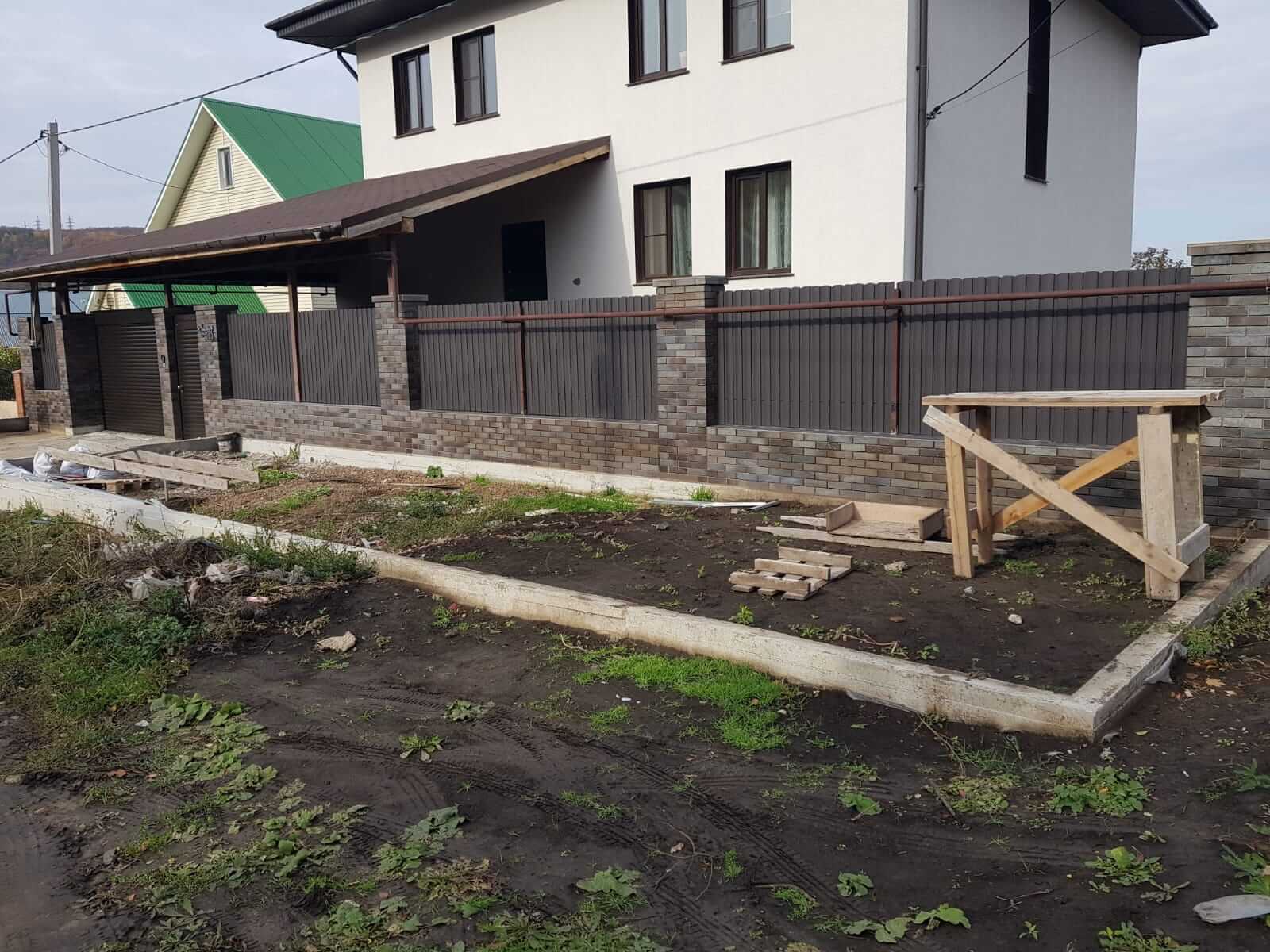 Забор из штакетника 15м RAL8019/8019 Темный Шоколад двусторонний МАТТЕ фото 1 в Майкопе