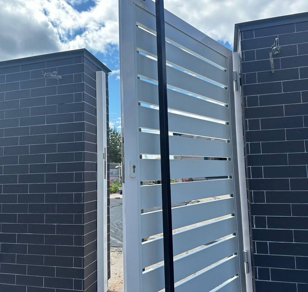 Калитка из металлопланкена RAL9003 Белый фото 1 в Майкопе