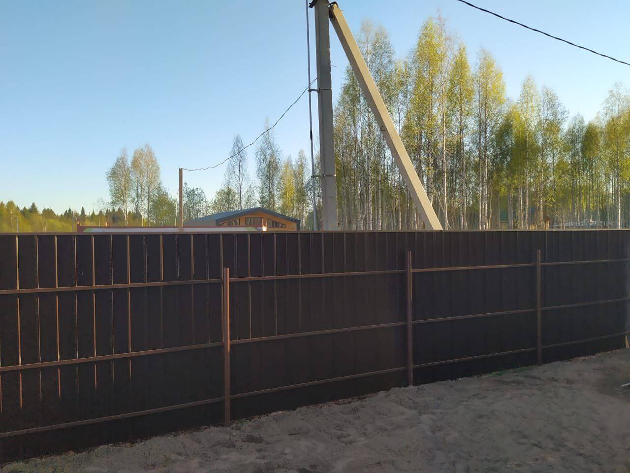 Забор из металлосайдинга ЕВРО-БРУС 25м Темный Каштан 3D Принтек фото 5 в Майкопе