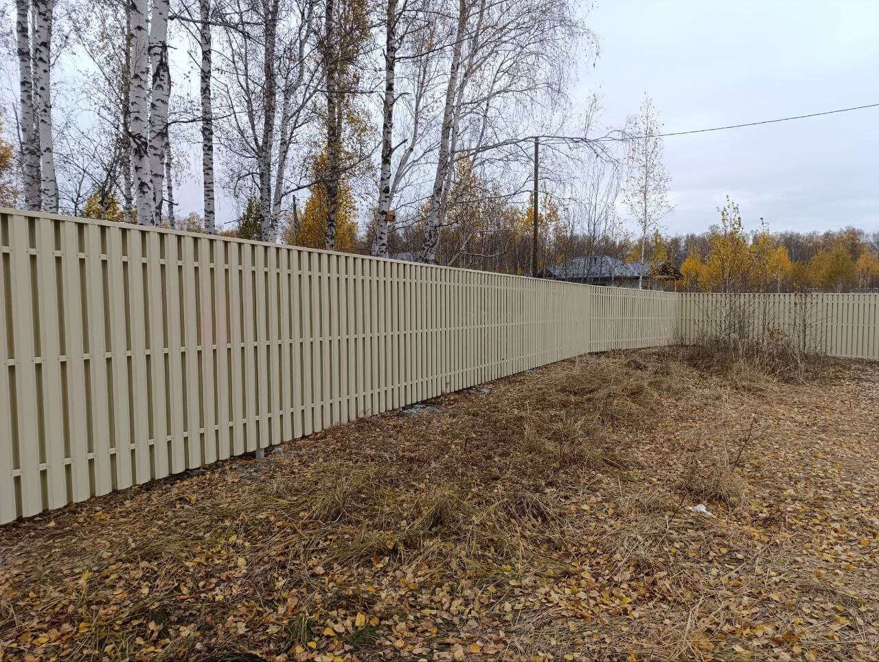 Забор из евроштакетника 140м RAL1015/1015 Слоновая Кость двусторонний фото 1 в Майкопе