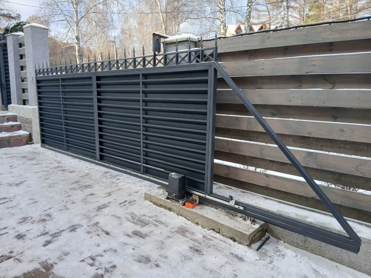 Входная группа из ламелей Хай-Тек RAL7024/7024 Серый Графит двусторонний МАТТЕ фото 23 в Майкопе