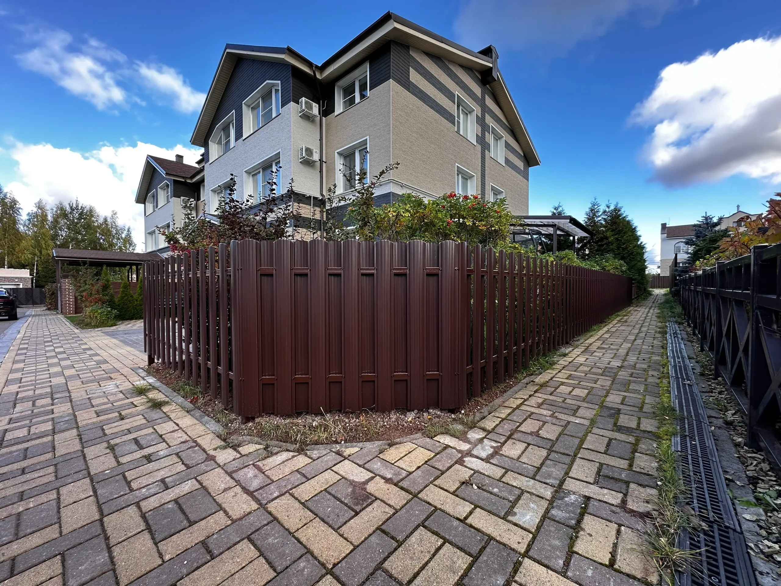 Заборчик из евроштакетника 18м RAL8017/8017 Шоколад двусторонний фото 1 в Майкопе
